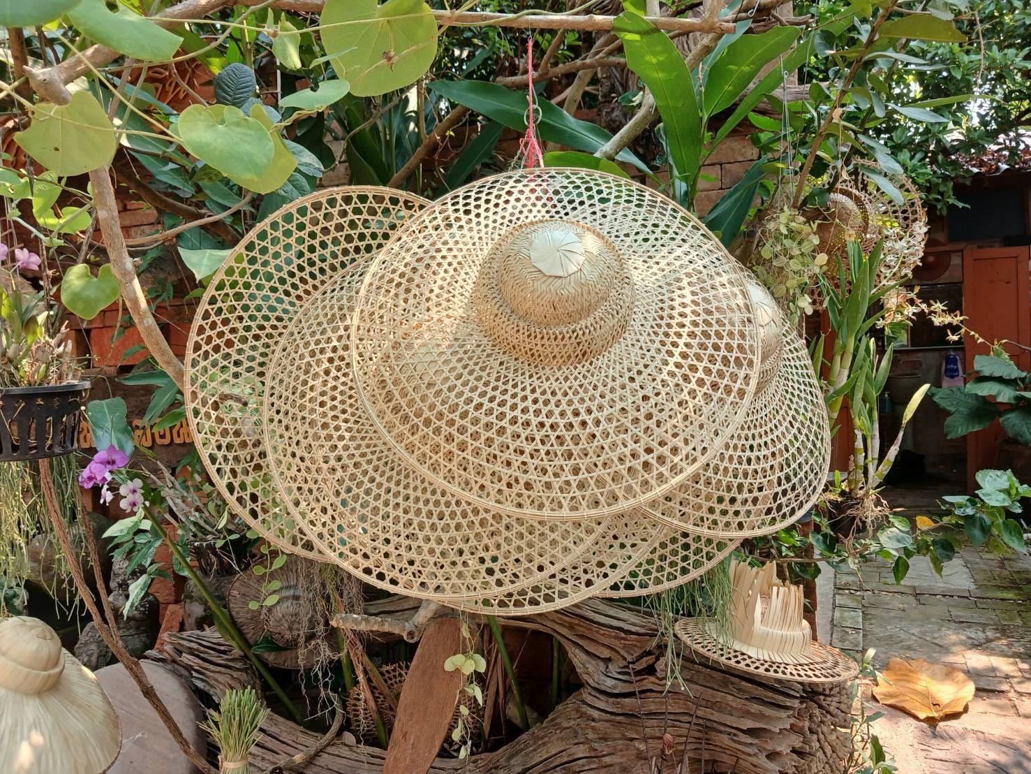 Sombrero khub lorn tradicional de Phrae elaborado con bambú